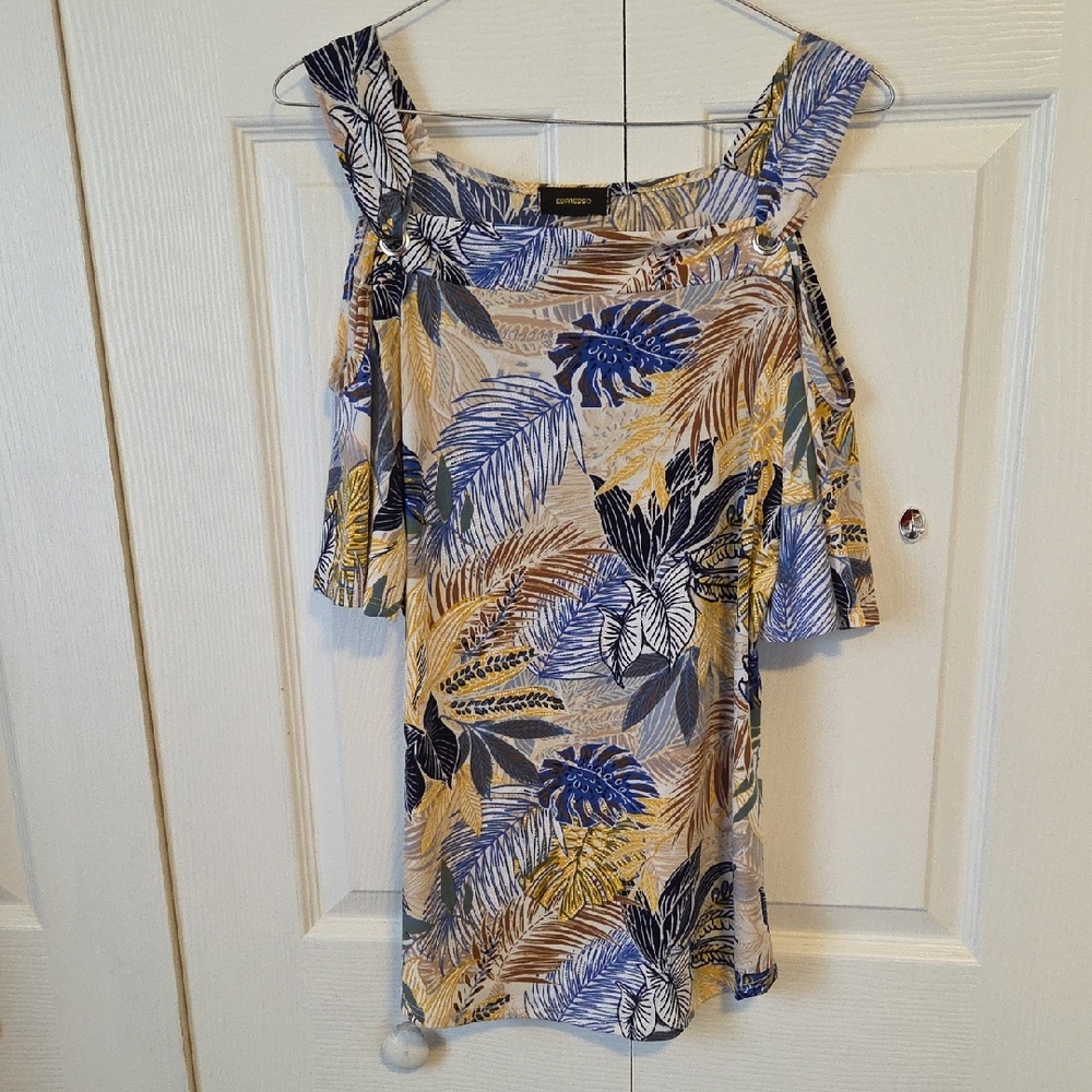 Espresso Leaf Pattern Top in Blue and Brown